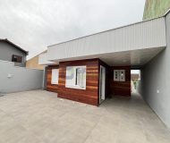 Casa com 130m², 3 dormitórios, 1 suíte, 2 vagas no bairro Costa e Silva em Porto Alegre
