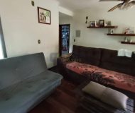 Casa com 250m², 4 dormitórios, 1 suíte, 3 vagas no bairro Sarandi em Porto Alegre