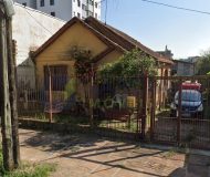 Terreno com 330m² no bairro Jardim Itu Sabará em Porto Alegre