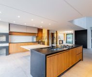 Casa em Condomínio com 300m², 3 dormitórios, 1 suíte, 2 vagas no bairro Condomínio Buena Vista em Viamão