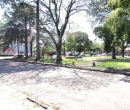 Casa com 200m², 3 dormitórios, 1 suíte, 3 vagas no bairro Parque Minuano em Porto Alegre