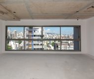 Apartamento com 116m², 3 dormitórios, 1 suíte, 2 vagas no bairro Santa Cecília em Porto Alegre