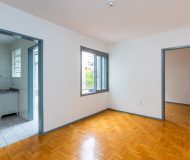 Apartamento com 37m², 1 dormitório, 1 suíte no bairro Floresta em Porto Alegre