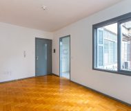 Apartamento com 37m², 1 dormitório, 1 suíte no bairro Floresta em Porto Alegre