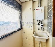 Apartamento com 80m², 3 dormitórios, 1 suíte, 2 vagas no bairro Passo da Areia em Porto Alegre