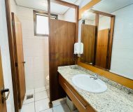 Apartamento com 80m², 3 dormitórios, 1 suíte, 2 vagas no bairro Passo da Areia em Porto Alegre