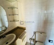 Apartamento com 80m², 3 dormitórios, 1 suíte, 2 vagas no bairro Passo da Areia em Porto Alegre