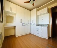 Apartamento com 80m², 3 dormitórios, 1 suíte, 2 vagas no bairro Passo da Areia em Porto Alegre