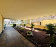 Apartamento com 80m², 3 dormitórios, 1 suíte, 2 vagas no bairro Passo da Areia em Porto Alegre