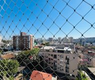 Apartamento com 80m², 3 dormitórios, 1 suíte, 2 vagas no bairro Passo da Areia em Porto Alegre