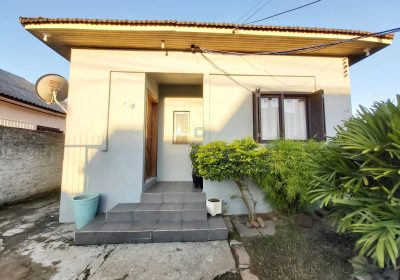 Casa com 154m², 2 dormitórios, 1 suíte, 3 vagas no bairro Sarandi em Porto Alegre