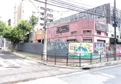 Terreno com 359m² no bairro Passo da Areia em Porto Alegre