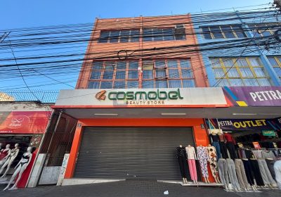 Loja com 606m², 1 vaga no bairro Cristo Redentor em Porto Alegre