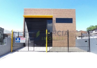 Depósito com 200m², 3 vagas no bairro Sarandi em Porto Alegre