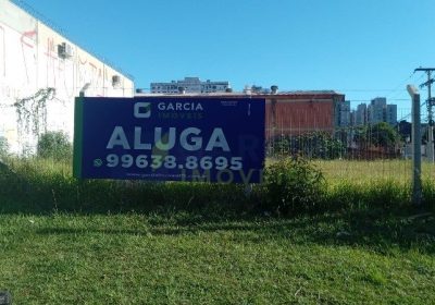 Terreno com 697m² no bairro Sarandi em Porto Alegre