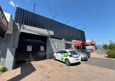 Loja com 380m² no bairro Passo da Areia em Porto Alegre