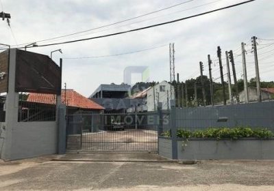 Depósito com 1.300m² no bairro Santo Antônio em Porto Alegre