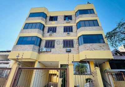 Apartamento com 78m², 2 dormitórios, 1 suíte, 1 vaga no bairro Cristo Redentor em Porto Alegre