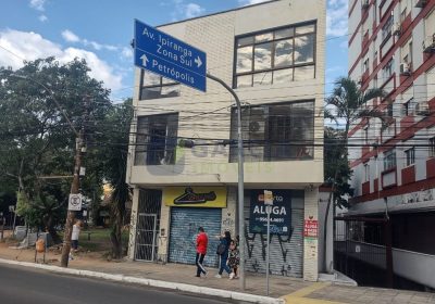 Apartamento com 88m², 3 dormitórios no bairro Rio Branco em Porto Alegre
