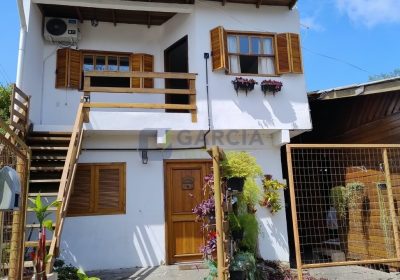 Casa com 45m², 1 dormitório no bairro Jardim Floresta em Porto Alegre