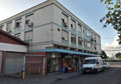 Apartamento com 62m², 2 dormitórios no bairro Vila Ipiranga em Porto Alegre