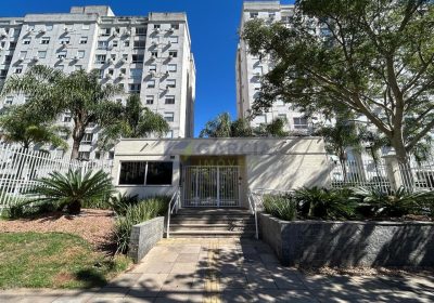 Apartamento com 71m², 3 dormitórios, 1 suíte, 1 vaga no bairro São Sebastião em Porto Alegre