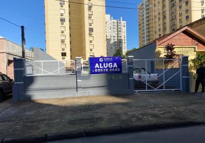 Terreno com 327m² no bairro Passo da Areia em Porto Alegre