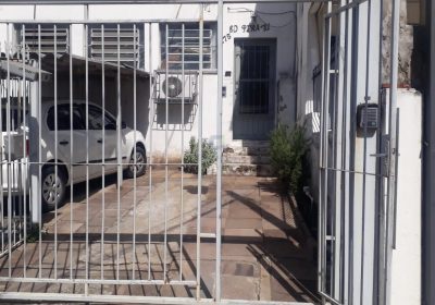 Apartamento com 67m², 2 dormitórios, 1 vaga no bairro Santa Maria Goretti em Porto Alegre