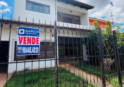 Casa com 250m², 4 dormitórios, 1 suíte, 3 vagas no bairro Sarandi em Porto Alegre