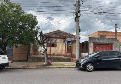 Terreno com 300m² no bairro Santa Rosa de Lima em Porto Alegre