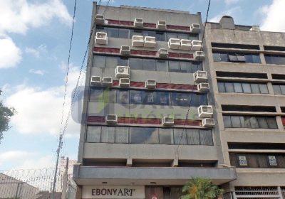 Sala Comercial com 50m² no bairro Passo da Areia em Porto Alegre