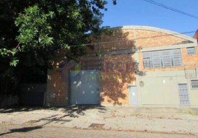 Depósito com 1.500m², 1 vaga no bairro Navegantes em Porto Alegre