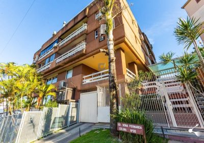 Apartamento com 129m², 3 dormitórios, 1 suíte, 1 vaga no bairro Jardim Europa em Porto Alegre