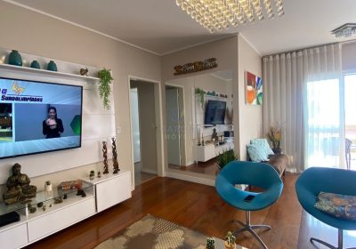 Apartamento com 129m², 3 dormitórios, 1 suíte, 1 vaga no bairro Jardim Europa em Porto Alegre