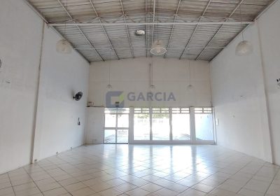 Depósito com 200m² no bairro Sarandi em Porto Alegre