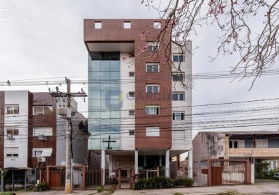 Apartamento com 102m², 3 dormitórios, 1 suíte, 2 vagas no bairro Menino Deus em Porto Alegre