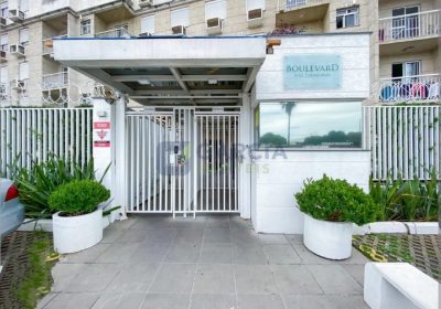 Apartamento com 51m², 2 dormitórios, 1 suíte, 1 vaga no bairro São Sebastião em Porto Alegre