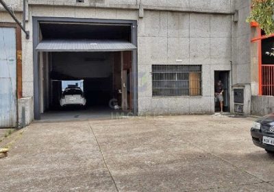 Depósito com 600m² no bairro Sarandi em Porto Alegre