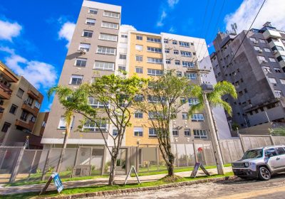 Apartamento com 66m², 2 dormitórios, 1 suíte, 2 vagas no bairro Chácara das Pedras em Porto Alegre