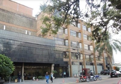 Loja com 958m² no bairro Navegantes em Porto Alegre