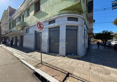 Loja com 120m² no bairro Floresta em Porto Alegre