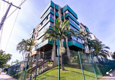 Cobertura com 285m², 4 dormitórios, 2 suítes, 3 vagas no bairro Jardim Lindóia em Porto Alegre