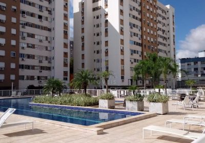 Apartamento com 70m², 2 dormitórios, 1 suíte, 1 vaga no bairro Passo da Areia em Porto Alegre