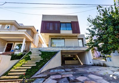 Casa em Condomínio com 327m², 3 dormitórios, 3 suítes, 3 vagas no bairro Condomínio Buena Vista em Viamão
