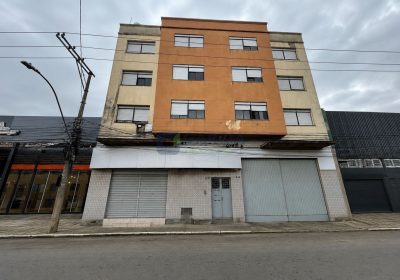Depósito com 960m² no bairro Navegantes em Porto Alegre