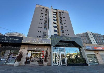 Apartamento com 67m², 2 dormitórios, 1 suíte, 1 vaga no bairro Petrópolis em Porto Alegre