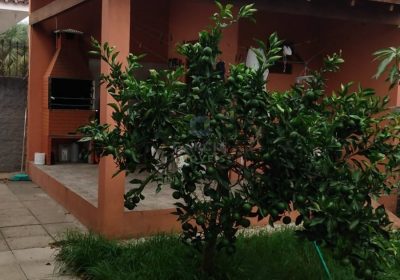 Casa com 150m², 3 dormitórios, 4 vagas no bairro Sarandi em Porto Alegre