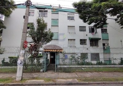 Apartamento com 46m², 1 dormitório, 1 vaga no bairro Jardim Leopoldina em Porto Alegre