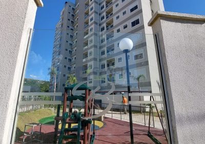 Apartamento com 53m², 2 dormitórios, 1 suíte, 2 vagas no bairro Jardim Carvalho em Porto Alegre