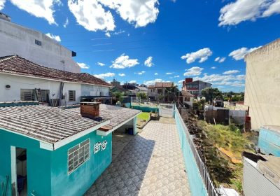 Casa com 154m², 3 dormitórios, 2 vagas no bairro Jardim Itu em Porto Alegre